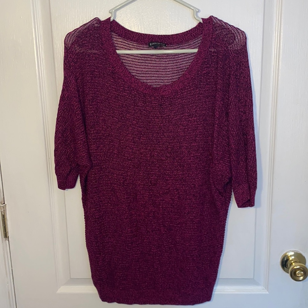 Express L fitted knit sweater burgundy